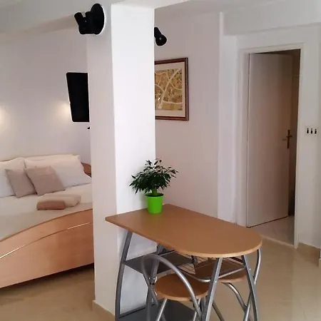 Iva Penzion Hvar Town