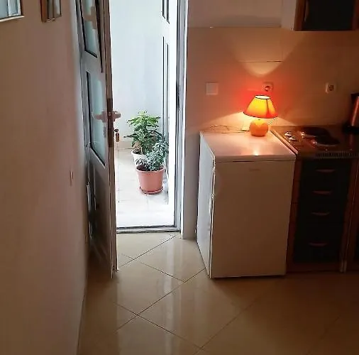 Iva Πανσιόν Χβαρ